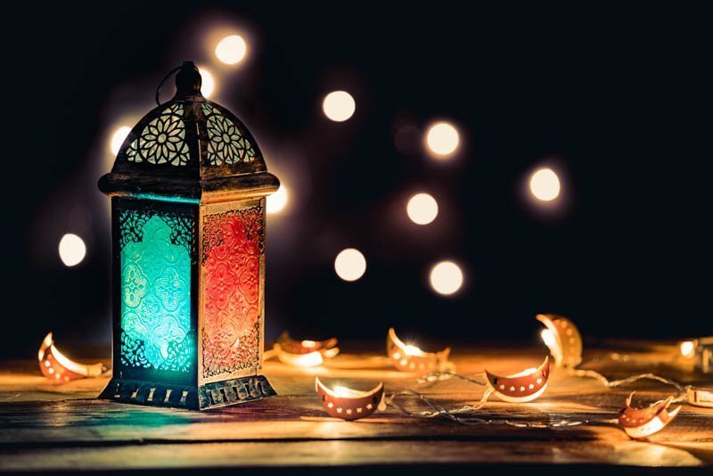 Ramadan Lantern with Colorful Bokeh Lights at Night – Photo 1