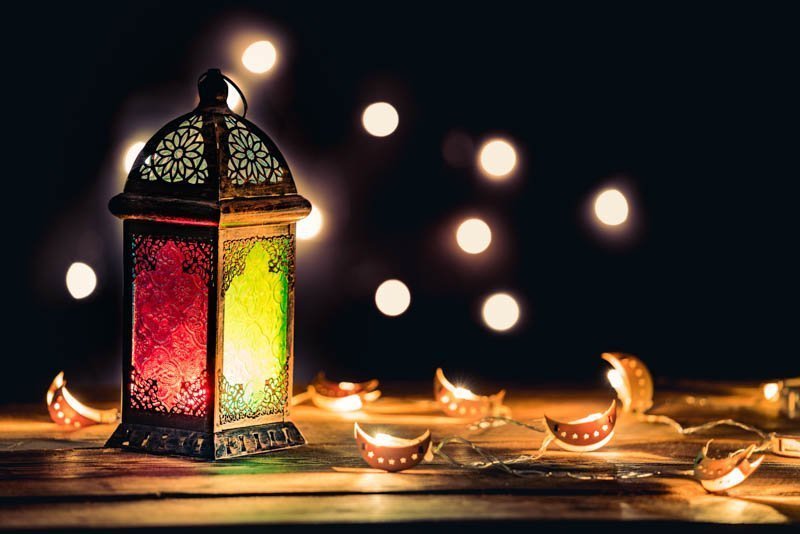 Ramadan Lantern with Colorful Bokeh Lights at Night – Photo 2