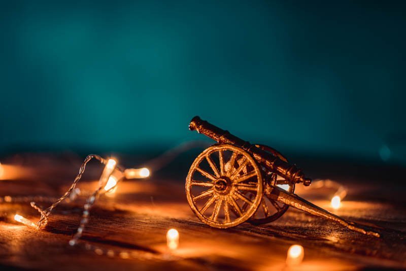Ramadan Cannon with Colorful Bokeh Lights Glowing at Night – Photo 2