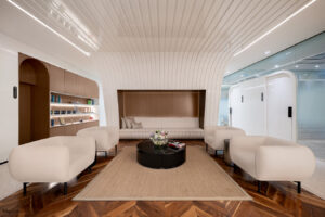 Contemporary lounge and reception interior at La Clinica Dental Clinic — architectural photography by Wajd Ramadan for Ipek Baycan Architects, Hittin, Riyadh.