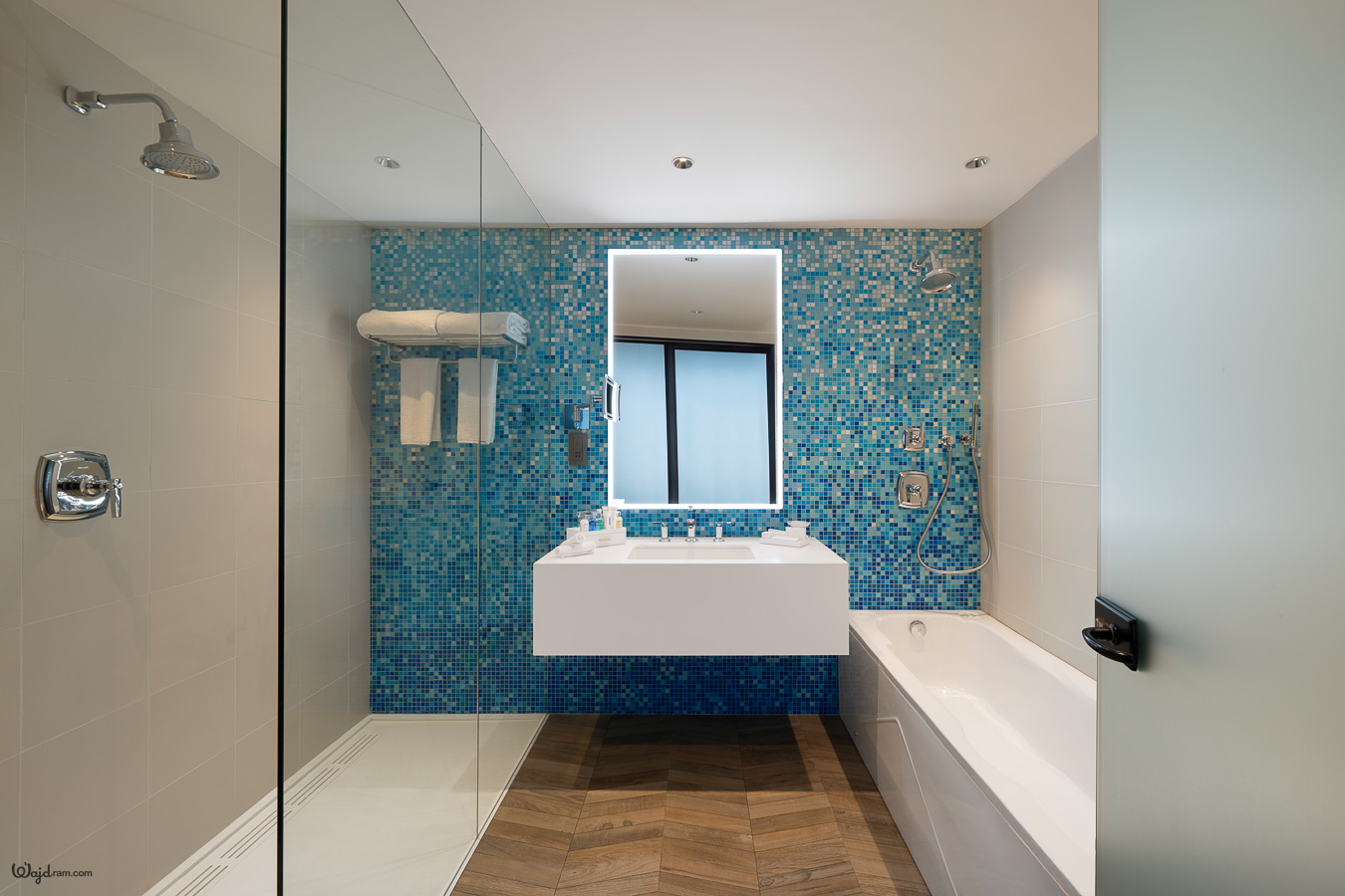 Guest room interior — hotel room photography by Wajd Ramadan for Radisson Blu Sahafa, Riyadh, Saudi Arabia.