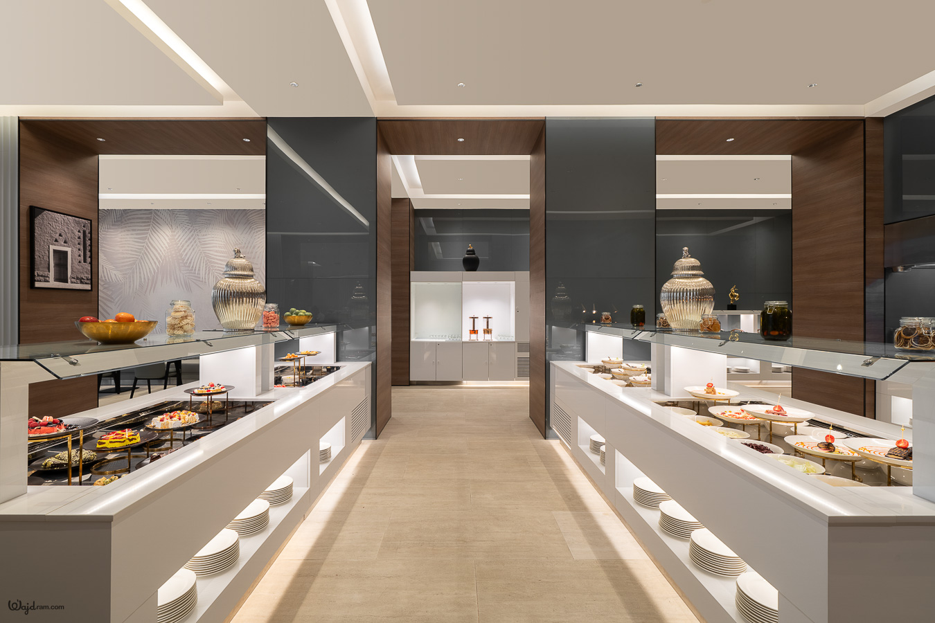 Resturant - architecture photography by Wajd Ramadan for Radisson Blu Sahafa, Riyadh, Saudi Arabia.